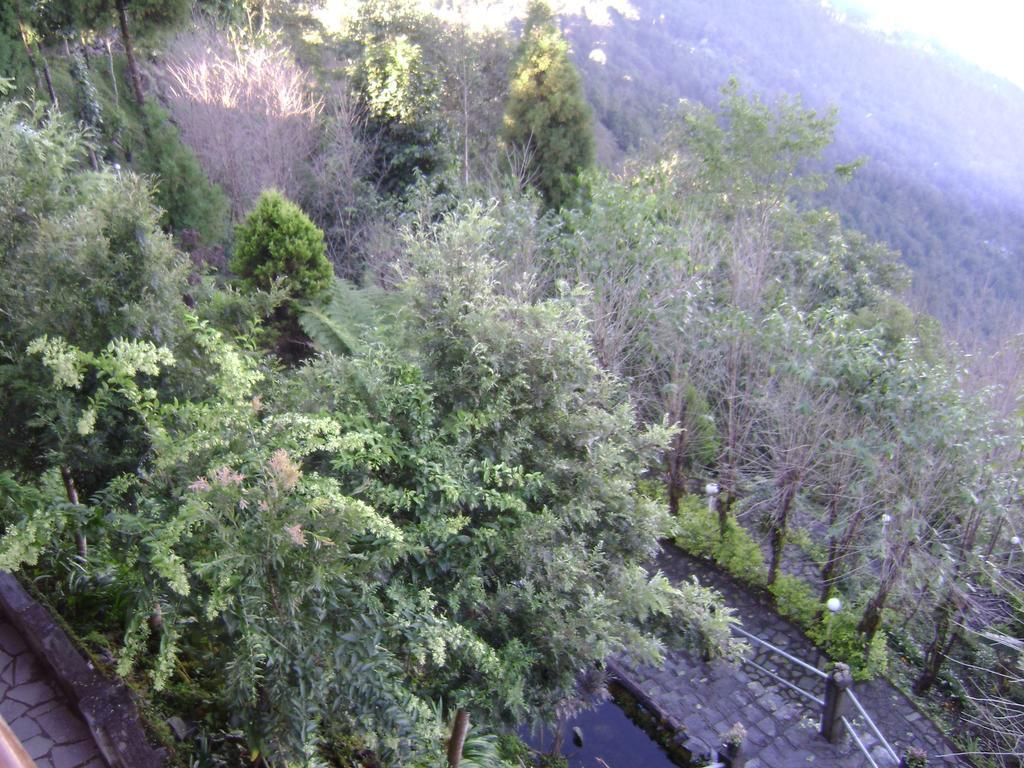 Deolo Cliff Eco Resort Kalimpong Ngoại thất bức ảnh